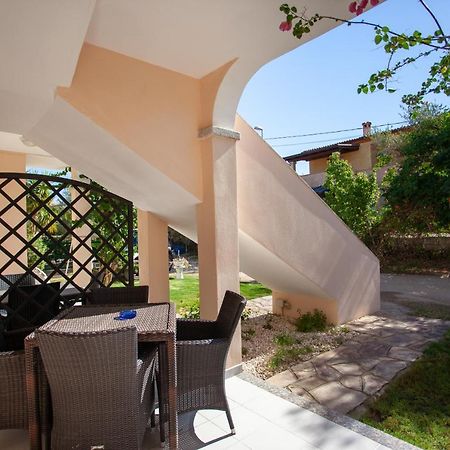 Appartamento Brezza Marina Budoni Exterior foto