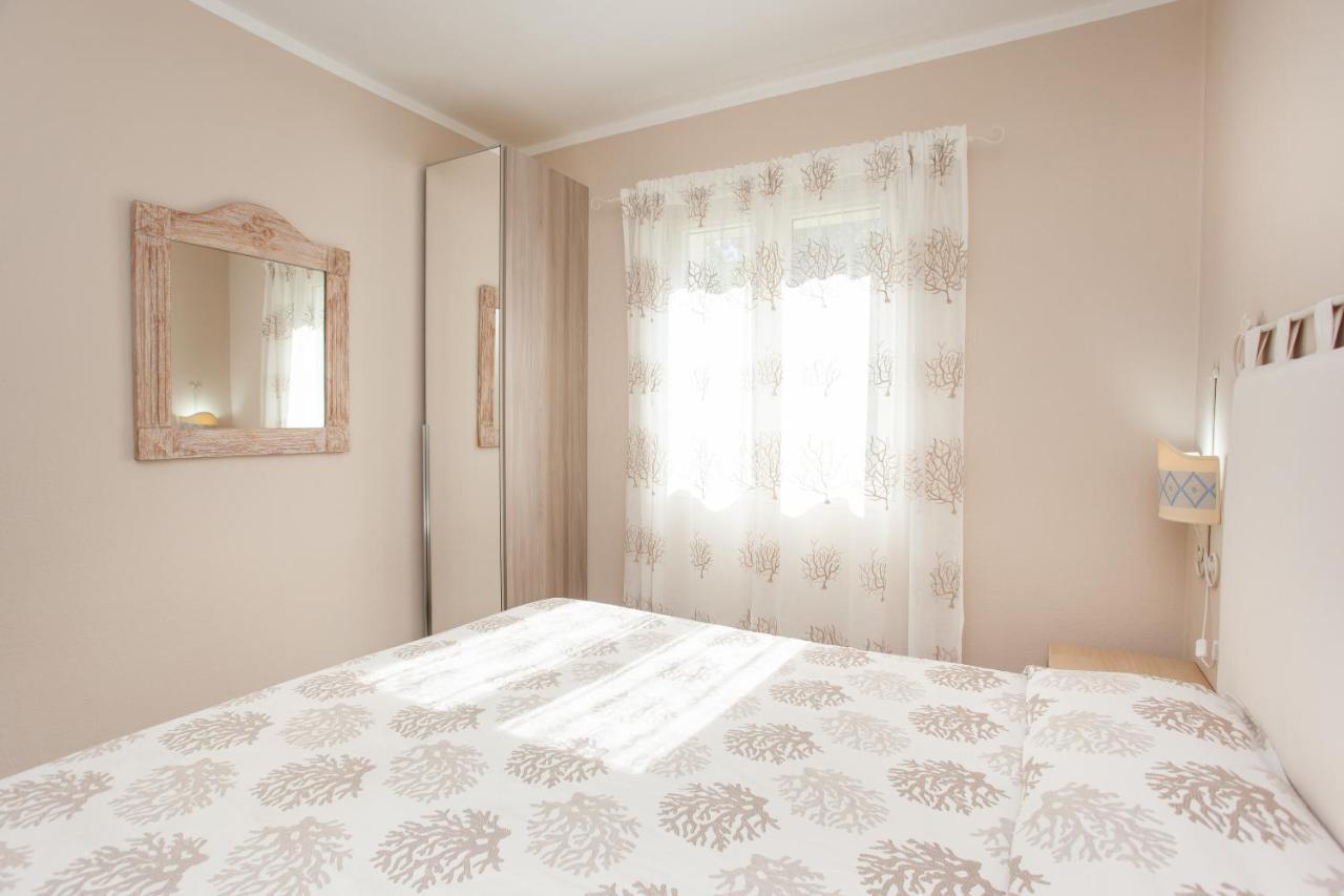 Appartamento Brezza Marina Budoni Exterior foto